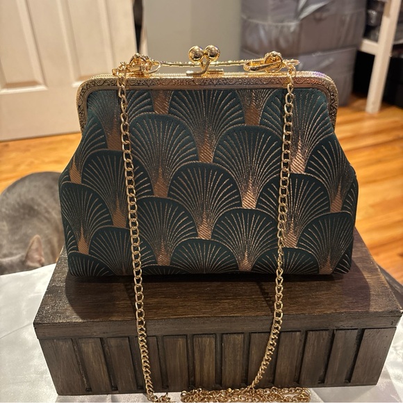 Source Unknown Gold and Black Art Deco Clutch - Picture 4 of 13